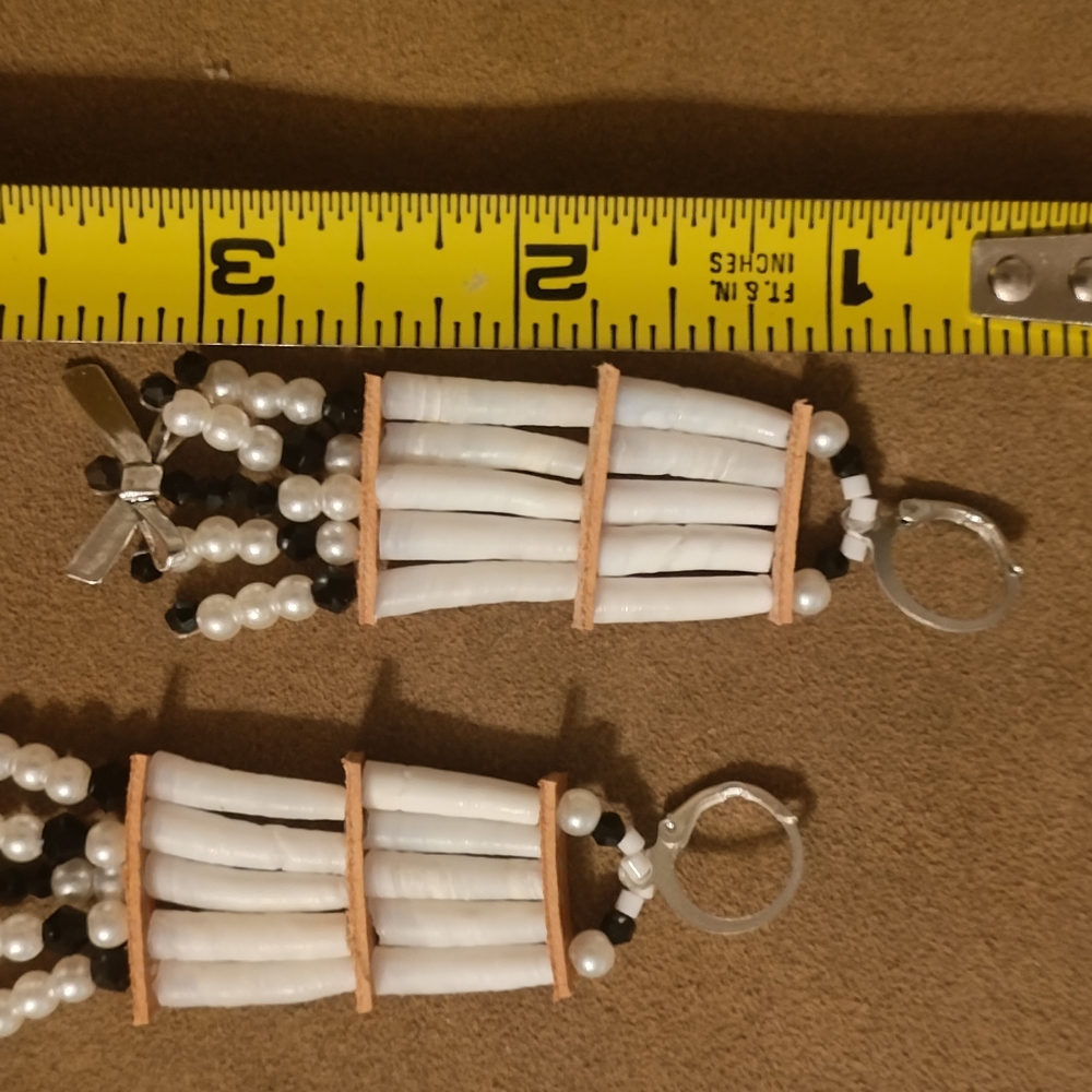 Mini Native American Dentalium Shell Earrings* Native Made - Picture 2 of 2